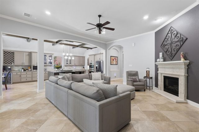 6627 Pelham Chase Drive, Spring, TX 77389