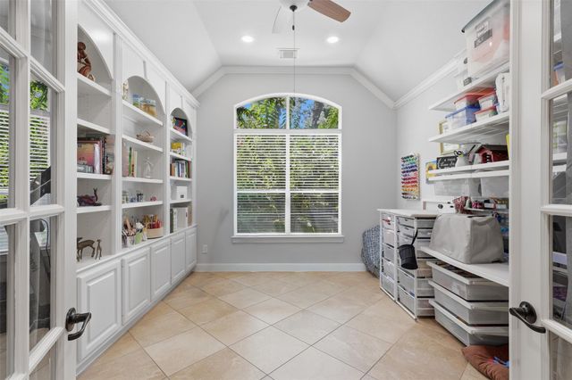6627 Pelham Chase Drive, Spring, TX 77389