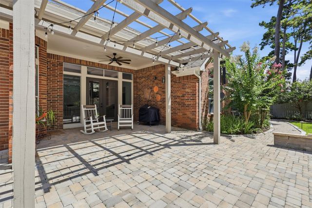 6627 Pelham Chase Drive, Spring, TX 77389