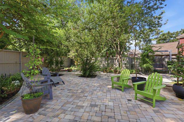 6627 Pelham Chase Drive, Spring, TX 77389