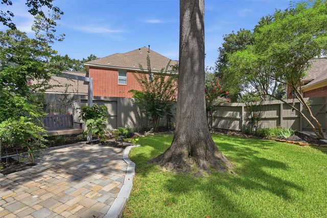 6627 Pelham Chase Drive, Spring, TX 77389