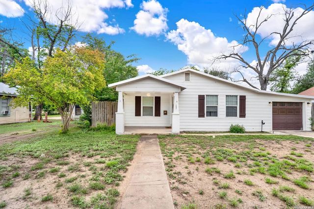 1607 14TH ST, Hondo, TX 78861