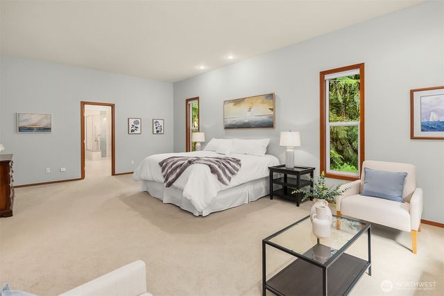 8387 NE Sumanee Place, Bainbridge Island, WA 98110