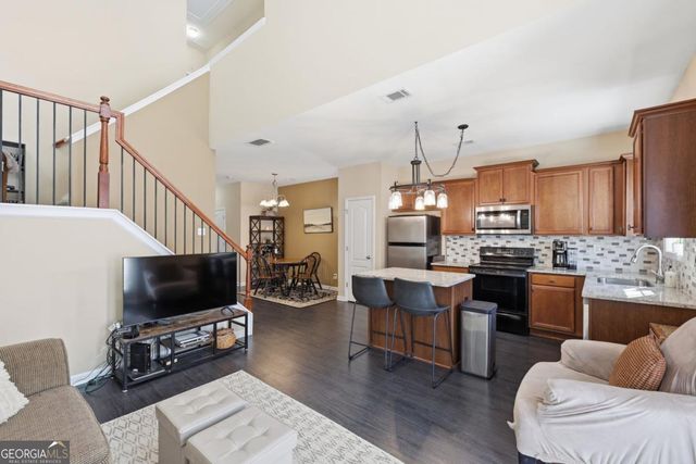 1499 Bluff Valley Circle, Gainesville, GA 30504