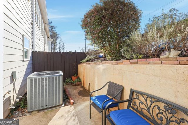 1499 Bluff Valley Circle, Gainesville, GA 30504