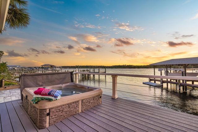 9127 June Ln, St Augustine, FL 32080