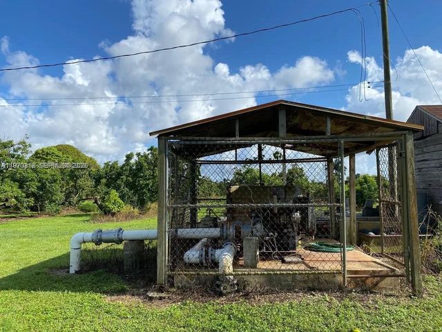 20401 SW 184 St, Miami, FL 33187