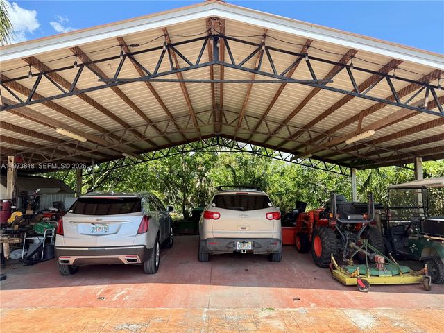 20401 SW 184 St, Miami, FL 33187