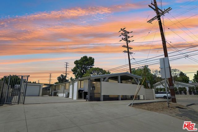 11100 Sheldon Street, Burbank, CA 91352