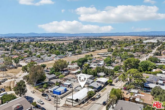 11100 Sheldon Street, Burbank, CA 91352