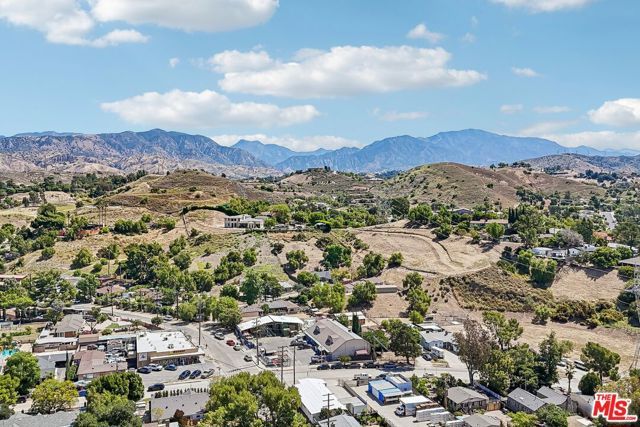 11100 Sheldon Street, Burbank, CA 91352