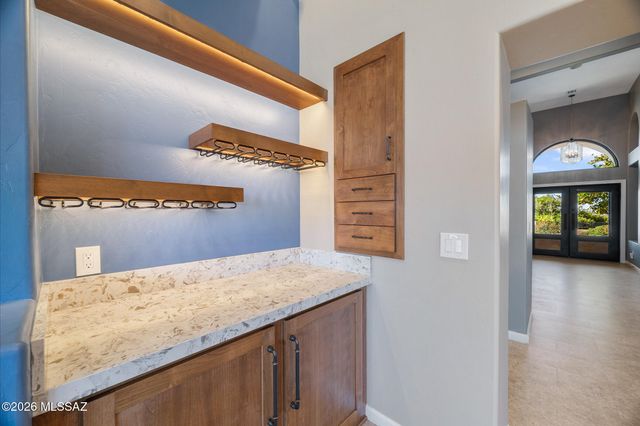 9920 N Desert Sky Place, Tucson, AZ 85737