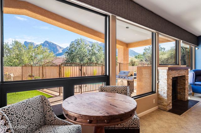 9920 N Desert Sky Place, Tucson, AZ 85737