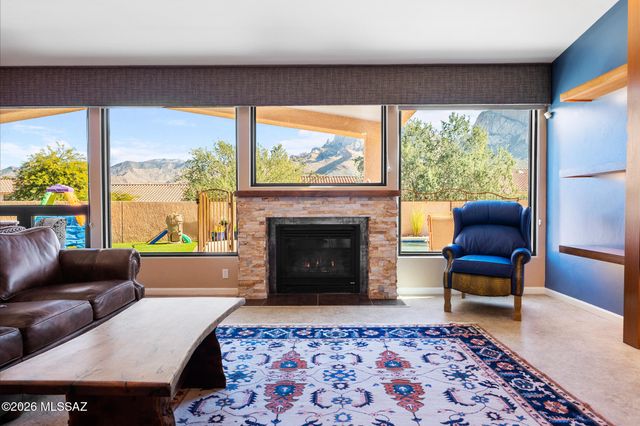 9920 N Desert Sky Place, Tucson, AZ 85737