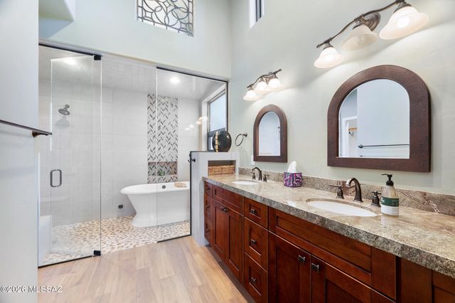 9920 N Desert Sky Place, Tucson, AZ 85737