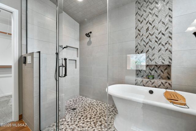 9920 N Desert Sky Place, Tucson, AZ 85737