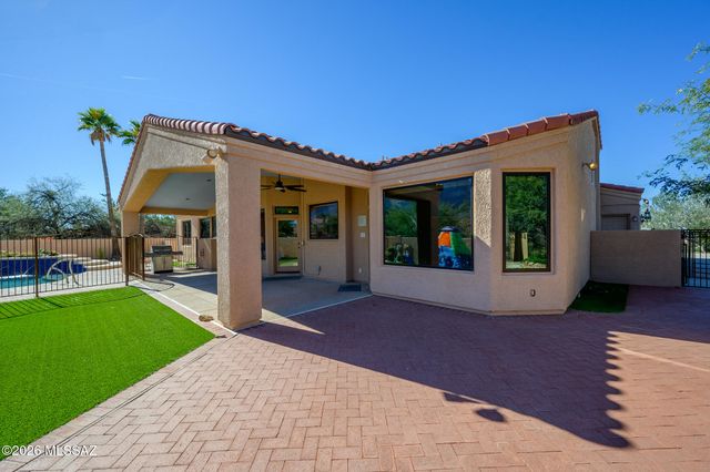 9920 N Desert Sky Place, Tucson, AZ 85737
