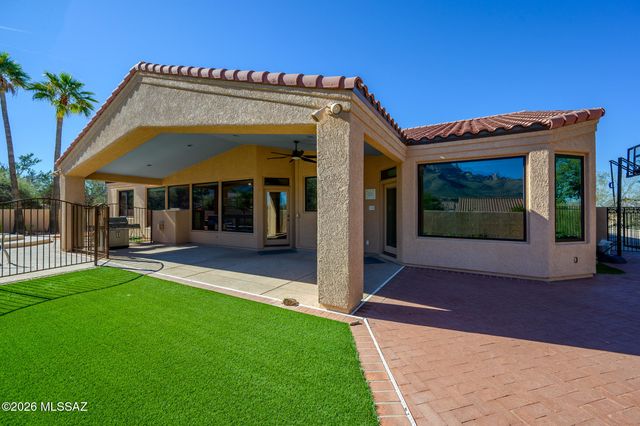 9920 N Desert Sky Place, Tucson, AZ 85737