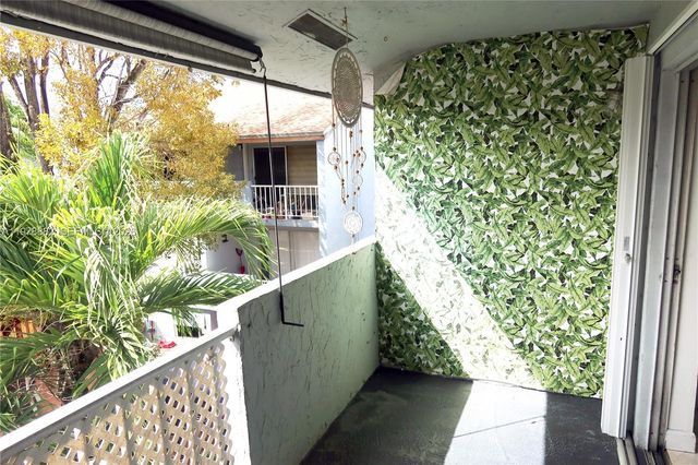 1725 W 60th St F330, Hialeah, FL 33012