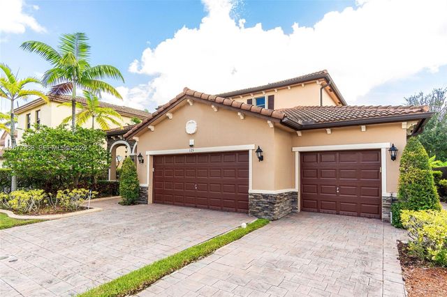 125 SE 36th Place, Homestead, FL 33033