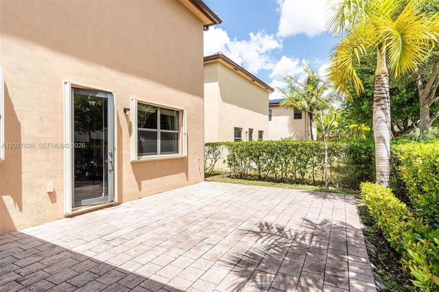 125 SE 36th Place, Homestead, FL 33033