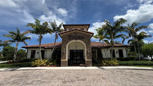 125 SE 36th Place, Homestead, FL 33033