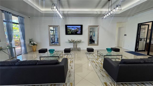 125 SE 36th Place, Homestead, FL 33033