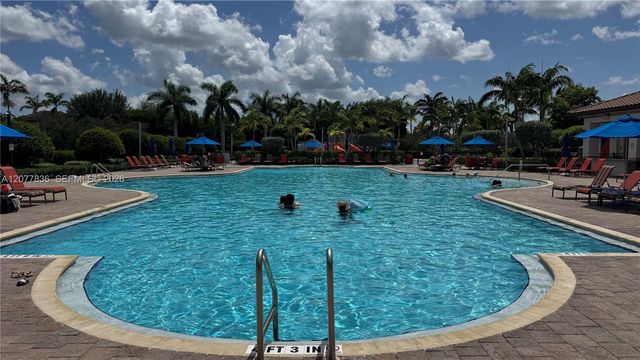 125 SE 36th Place, Homestead, FL 33033