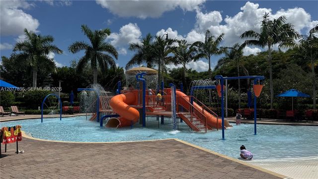 125 SE 36th Place, Homestead, FL 33033