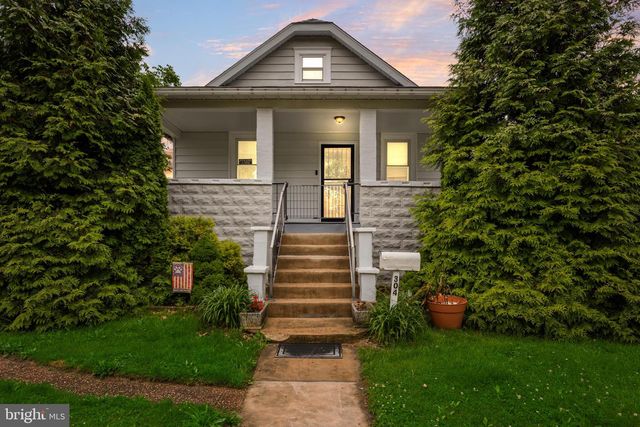 304 S FORKLANDING RD, Maple Shade, NJ 08052