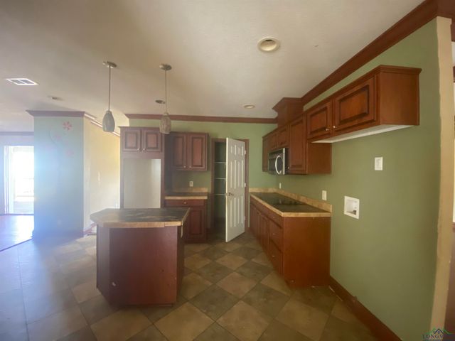 3635 State Highway 154, Marshall, TX 75670