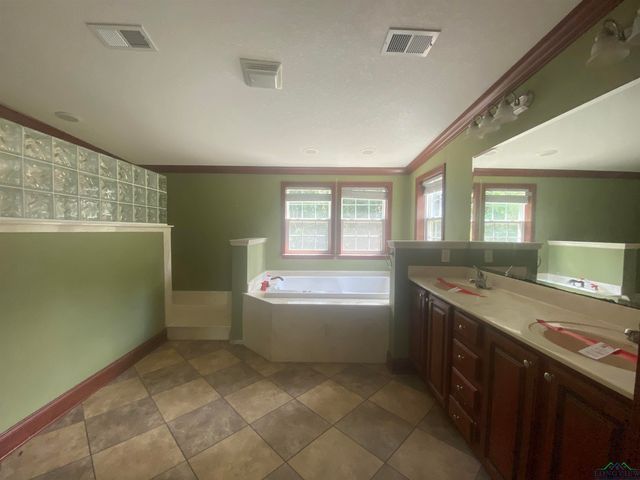 3635 State Highway 154, Marshall, TX 75670