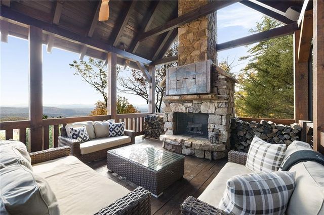38 Jackies Bluff Road, Mineral Bluff, GA 30559
