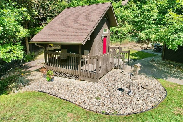 7348 S Raccoon Road, Canfield, OH 44406