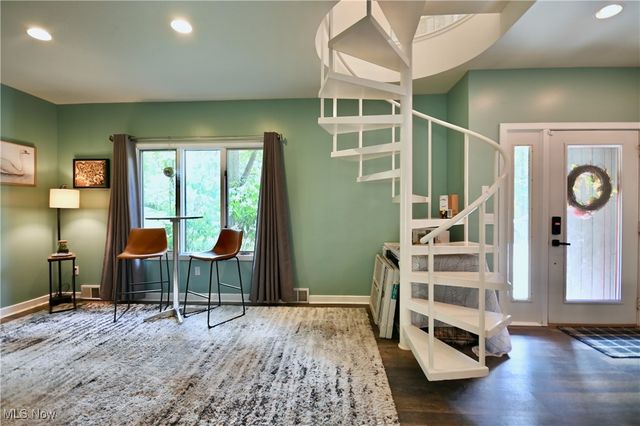 7348 S Raccoon Road, Canfield, OH 44406