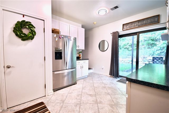 7348 S Raccoon Road, Canfield, OH 44406