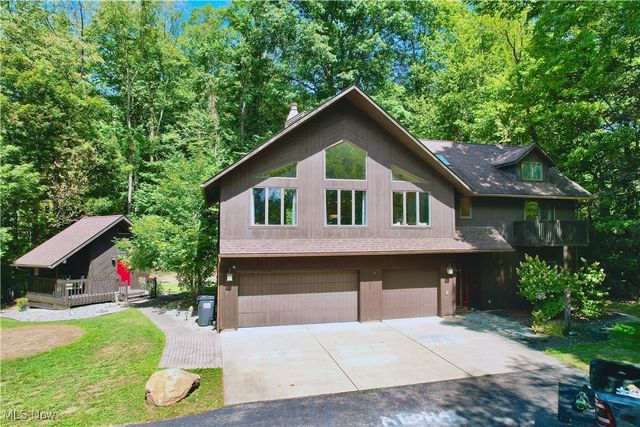 7348 S Raccoon Road, Canfield, OH 44406