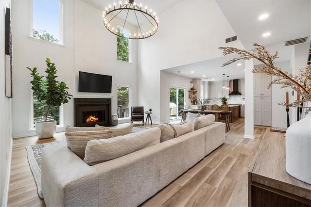 255 Fieldstone Court, Alpharetta, GA 30009