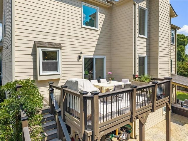 255 Fieldstone Court, Alpharetta, GA 30009