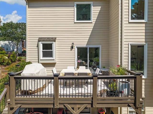 255 Fieldstone Court, Alpharetta, GA 30009
