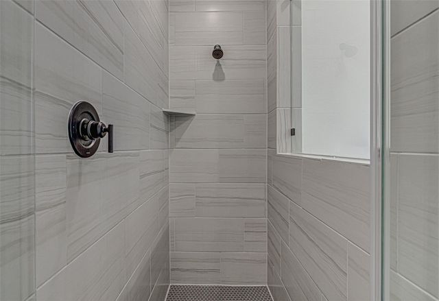 912 Rock Daisy TRL, Hutto, TX 78634