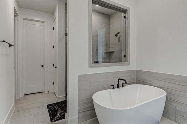 912 Rock Daisy TRL, Hutto, TX 78634