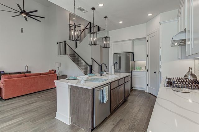 912 Rock Daisy TRL, Hutto, TX 78634