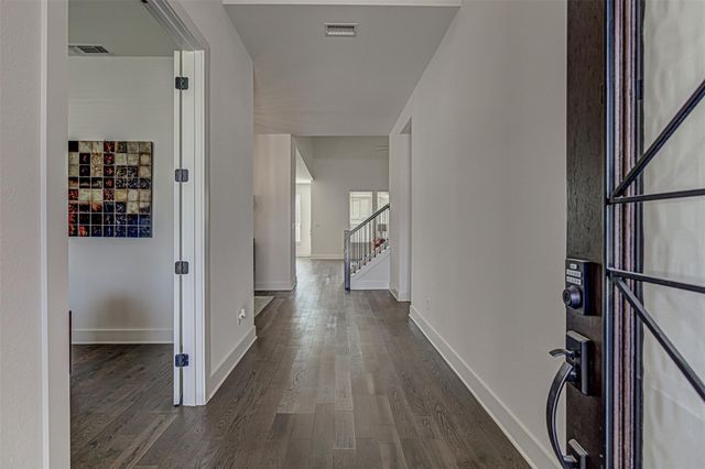 912 Rock Daisy TRL, Hutto, TX 78634