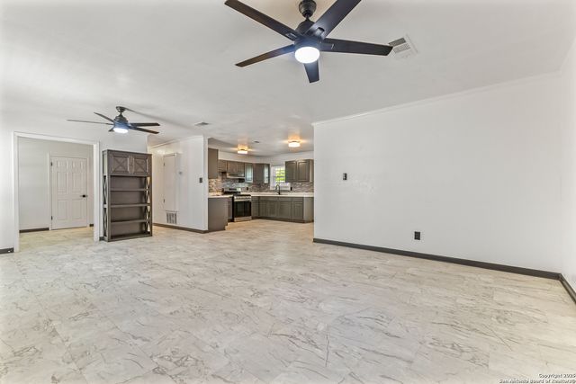 2311 N Camp, Seguin, TX 78155