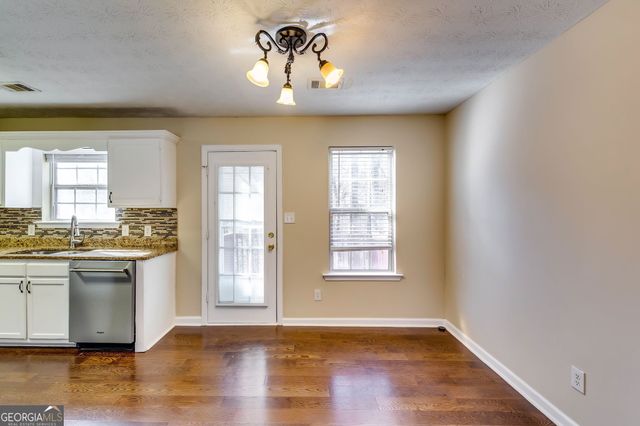 2727 Manor Cove, Decatur, GA 30034