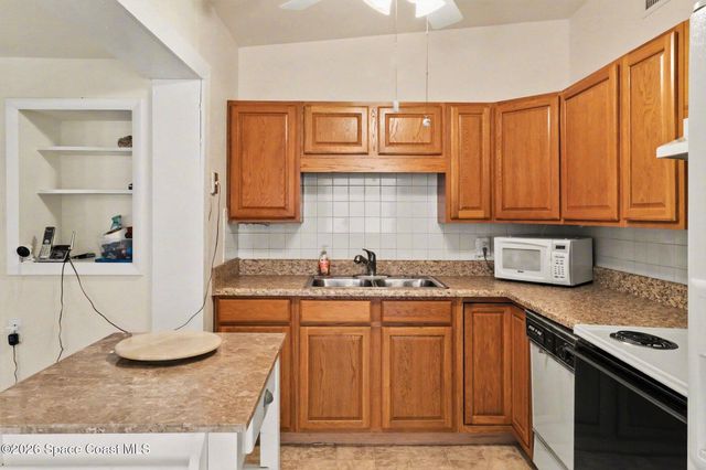 1256 Ridgewood Drive, Melbourne, FL 32935