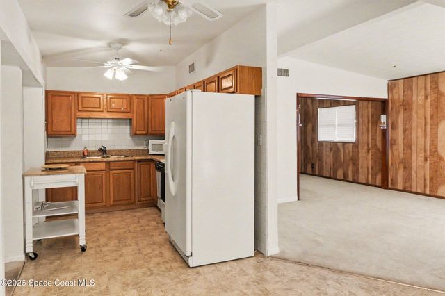 1256 Ridgewood Drive, Melbourne, FL 32935