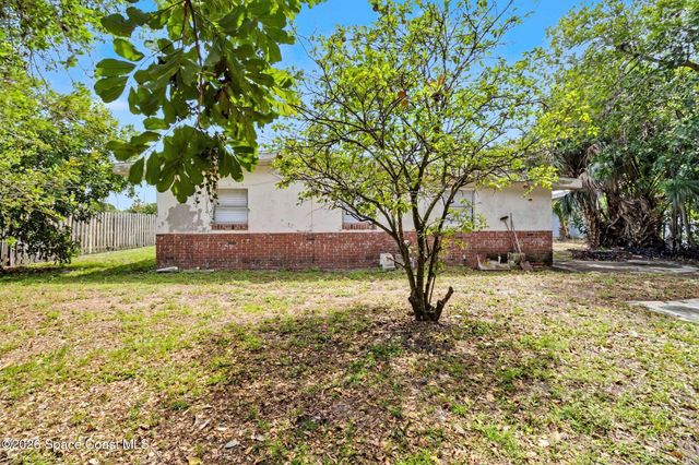 1256 Ridgewood Drive, Melbourne, FL 32935