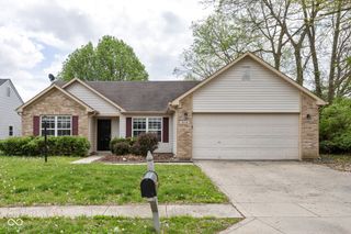 6119 Karst Drive, Indianapolis, IN 46221
